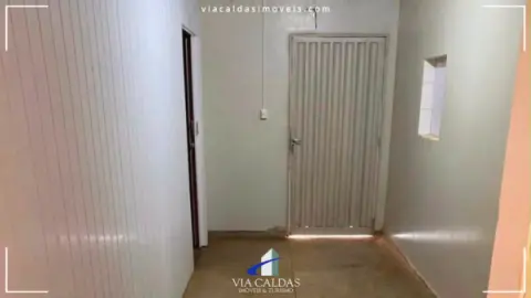 Galpão Comercial e Industrial à Venda no Jardim Privê em Caldas Novas GO