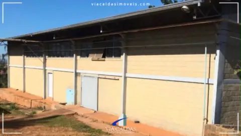 Galpão Comercial e Industrial à Venda no Jardim Privê em Caldas Novas GO