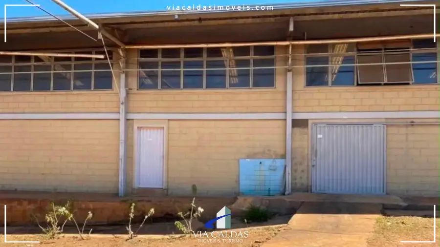 via-caldas-imoveis-imagem-galeria-galpao-comercial-e-industrial-a-venda-no-jardim-prive-em-caldas-novas-go-6a7e247070e55_3.webp