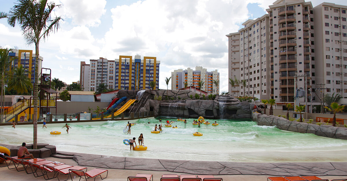 AGUAS QUENTES TEMPORADA - CLUBE PRIVE, Parques em Caldas Novas